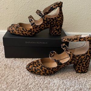 Banana Republic size 10 animal print